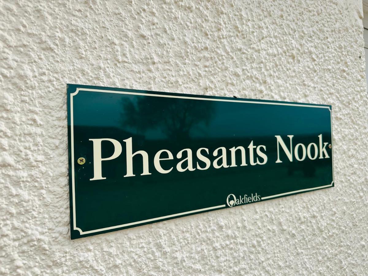 Pheasants Nook Apartamento Narberth Exterior foto