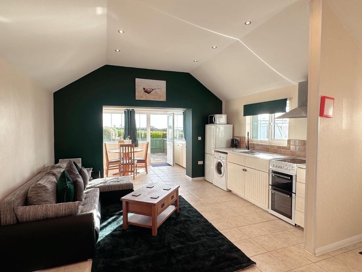 Pheasants Nook Apartamento Narberth Exterior foto